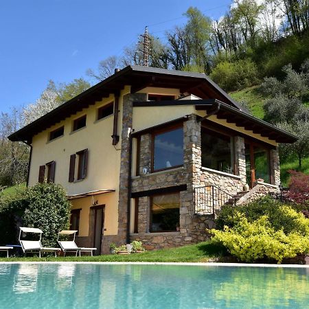 Villa In Pisogne With Pool Garden And Lake View Exterior photo